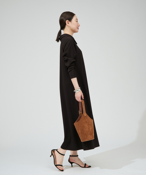 VERMEIL par iena（ヴェルメイユパーイエナ）の「《追加》2WAYロールカラーワンピース（ワンピース・レディース・ネイビー/ブラック・38/36）」の6枚目の写真