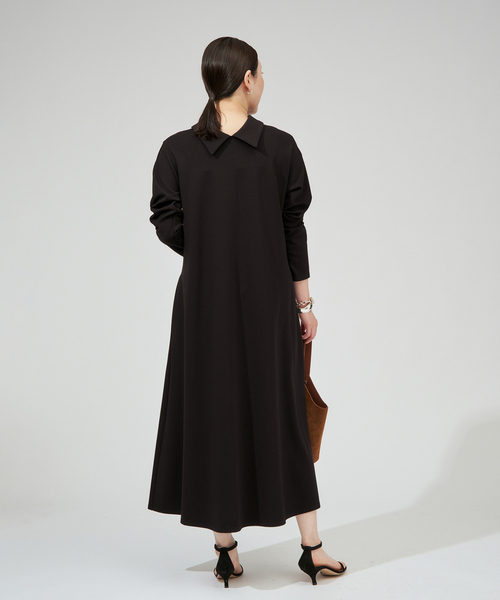 VERMEIL par iena（ヴェルメイユパーイエナ）の「《追加》2WAYロールカラーワンピース（ワンピース・レディース・ネイビー/ブラック・38/36）」の8枚目の写真