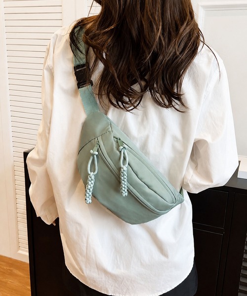 CALIFORNIA OUTFITTERS(カリフォルニア アウトフィッターズ)の「11D68-MZ シンプル ボディバッグ(ボディバッグ/ウエストポーチ・レディース・カーキ/ブラック/ホワイト・ONESIZE)」の13枚目の写真