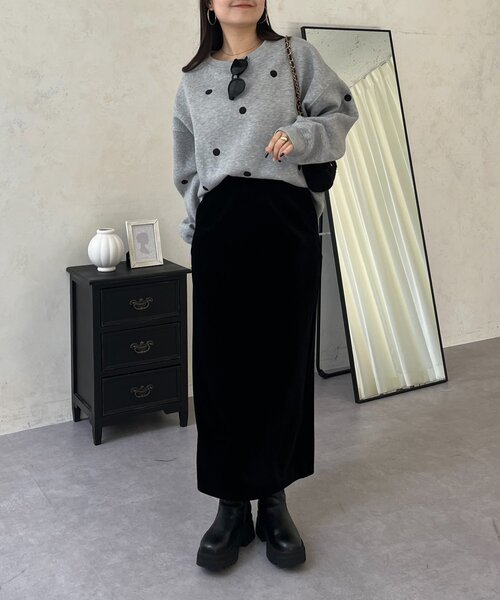 prose verse(プロズヴェール)の「ドット刺繍スウェット(Tシャツ/カットソー・レディース・アイボリー/ブラック/グレー・MEDIUM/LARGE)」の4枚目の写真