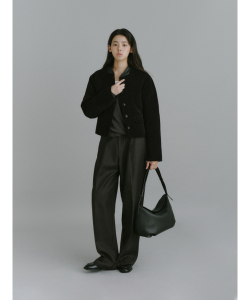 Yuje(ユジェ)の「LOUNA MIDDLE BAG (3color)(ショルダーバッグ・レディース・ブラック/ブラウン/Wine・FREE)」の14枚目の写真