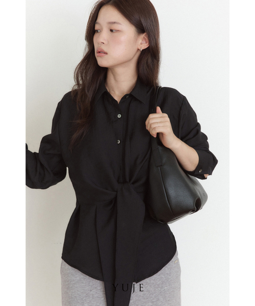 Yuje(ユジェ)の「LOUNA MIDDLE BAG (3color)(ショルダーバッグ・レディース・ブラック/ブラウン/Wine・FREE)」の22枚目の写真
