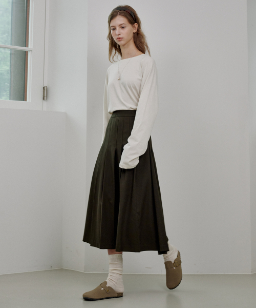 LOSSYROW(ロッシロー)の「Midi Pleated Skirt Khaki(スカート・レディース・カーキ・SMALL/MEDIUM)」の1枚目の写真