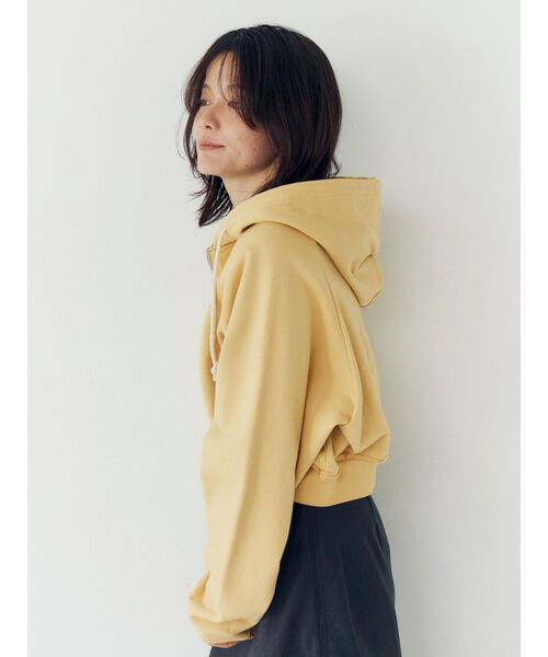 Ungrid（アングリッド）の「ダブルジップショートパーカー（パーカー・レディース・チャコールグレー/イエロー/ライトグレー・FREE）」の6枚目の写真