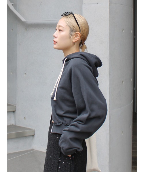 Ungrid（アングリッド）の「ダブルジップショートパーカー（パーカー・レディース・チャコールグレー/イエロー/ライトグレー・FREE）」の7枚目の写真