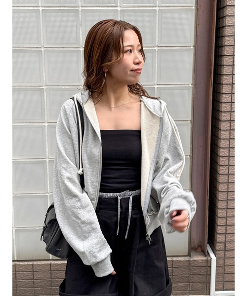 Ungrid（アングリッド）の「ダブルジップショートパーカー（パーカー・レディース・チャコールグレー/イエロー/ライトグレー・FREE）」の11枚目の写真