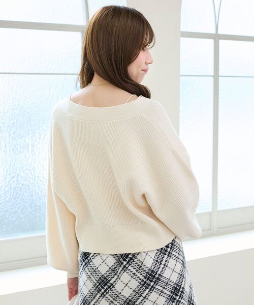 MAJESTIC LEGON（マジェスティックレゴン）の「キラキラモチーフビジューボタンカーデ（カーディガン/ボレロ・レディース・アイボリー/ピンク/ライトグリーン/ブルー・MEDIUM）」の12枚目の写真