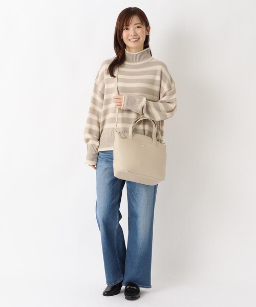 one'sterrace(ワンズテラス)の「Legato Largo 2WAY トートバッグ CURVE(トートバッグ・レディース・アイボリー系8/ベージュ系その他7/ブラック系8・99)」の22枚目の写真