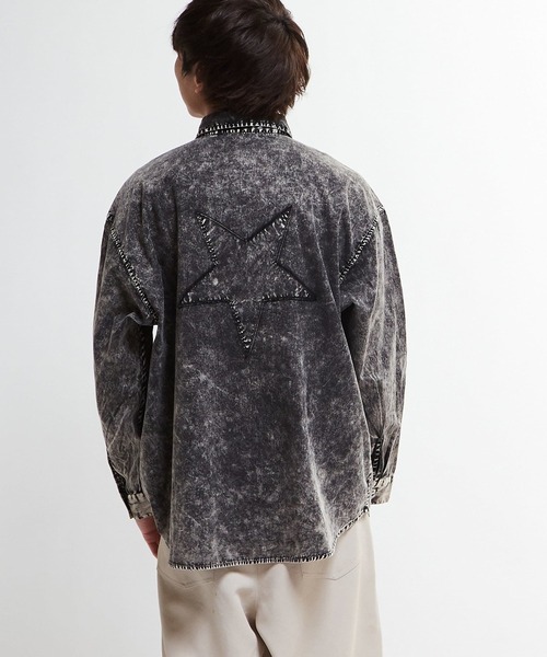 CONVERSE TOKYO（コンバーストウキョウ）の「ACID WASH STAR★ PATCH SHIRT（シャツ/ブラウス・レディース・サックスブルー/ブラック/グレー/パープル/ミント・FREE）」の6枚目の写真