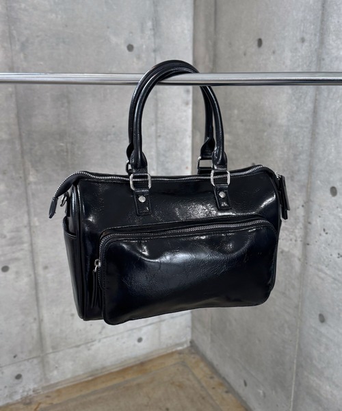 PAGEBOY（ページボーイ）の「【500mlペットボトルも入る】アウトポケットスクエアBAG（ショルダーバッグ・レディース・ブラック/チャコールグレー/ブルー・FREE）」の2枚目の写真