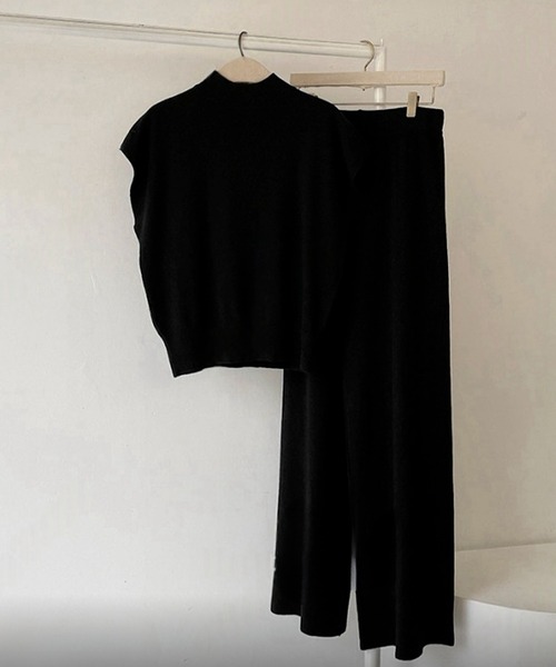 THEODORIC.dy（セオドリックディ）の「ハーフタートルネック ニット ツーピース セット（パンツドレス・レディース・ブラック/チャコール/ブラウン・FREE）」の3枚目の写真