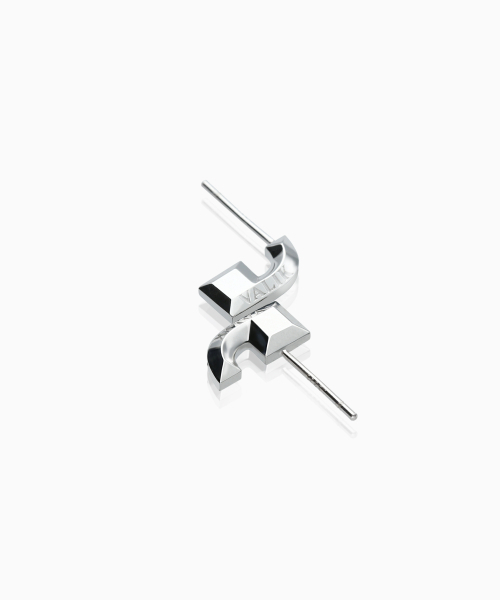 VALIK（バリク）の「[925シルバー] No.31 ハーフシグネチャーイヤリング [S]（ピアス（両耳用）・レディース・ピンクゴールド/イエローゴールド/ホワイトゴールド・FREE）」の9枚目の写真
