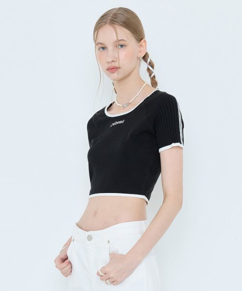 LARTIGENT(ラーティゼン)の「L4 LINE CROP KNIT(BLACK)(ニット/セーター・レディース・その他・FREE)」の4枚目の写真