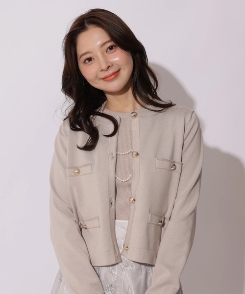 Apuweiser-riche（アプワイザーリッシェ）の「ラメ配色ニットジャケットアンサンブル（ニット/セーター・レディース・ライトイエロー/ホワイト/ピンク/ネイビー・2）」の5枚目の写真