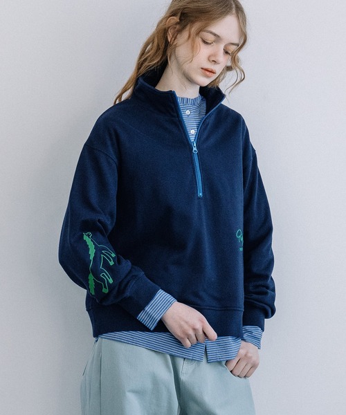 POU DOU DOU（プードゥドゥ）の「HORSE刺繍zipあき裏毛プルオーバー（スウェット・レディース・オートミール/ブルー/ネイビー・3）」の15枚目の写真