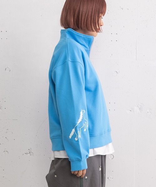 POU DOU DOU（プードゥドゥ）の「HORSE刺繍zipあき裏毛プルオーバー（スウェット・レディース・オートミール/ブルー/ネイビー・3）」の20枚目の写真