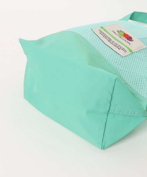 FRUIT OF THE LOOM（フルーツオブザルーム）の「EX MESH TOTE BAG M / メッシュ素材×ナイロン切り替え トートバッグ Mサイズ / カジュアル デイリー（トートバッグ・メンズ・ブラック/ベージュ/ネイビー/イエロー/ミント・FREE）」の8枚目の写真