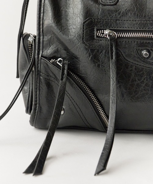 Chick(チック)の「Faux Leather 2-Way Shoulder Bag / フェイクレザー 2WAYショルダーバッグ 秋 秋服 2026年秋冬(ショルダーバッグ・レディース・シルバー/ブラック/ブラウン・FREE)」の16枚目の写真