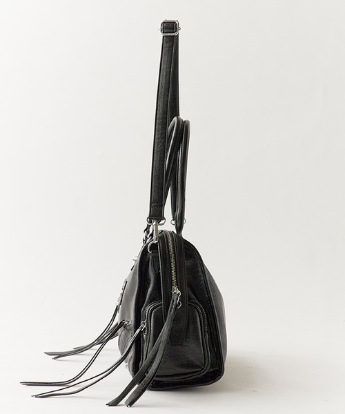 Chick(チック)の「Faux Leather 2-Way Shoulder Bag / フェイクレザー 2WAYショルダーバッグ 秋 秋服 2026年秋冬(ショルダーバッグ・レディース・シルバー/ブラック/ブラウン・FREE)」の8枚目の写真