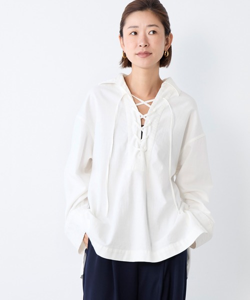 MICA&DEAL（マイカ＆ディール）の「レースアップデニムブラウス（シャツ/ブラウス・レディース・ライトブルー/ベージュ/オフホワイト・FREE）」の4枚目の写真