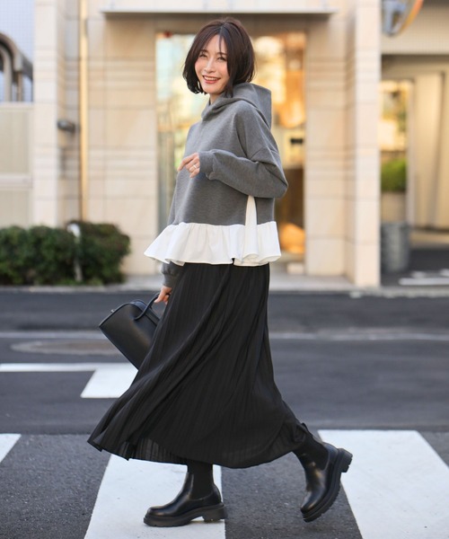 Ehre style(エーレスタイル)の「1枚で完成!大人カワイイの定番ドッキングスエット(スウェット・レディース・グレー/ブラック・FREE)」の21枚目の写真