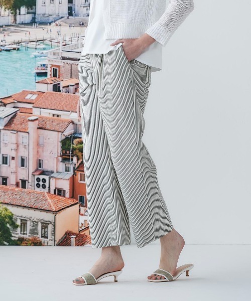STUDIO PICONE(スタジオピッコーネ)の「サッカーストライプワイドパンツ(その他パンツ・レディース・ブラック/ブルー/ネイビー・LL/L/M/S)」の2枚目の写真