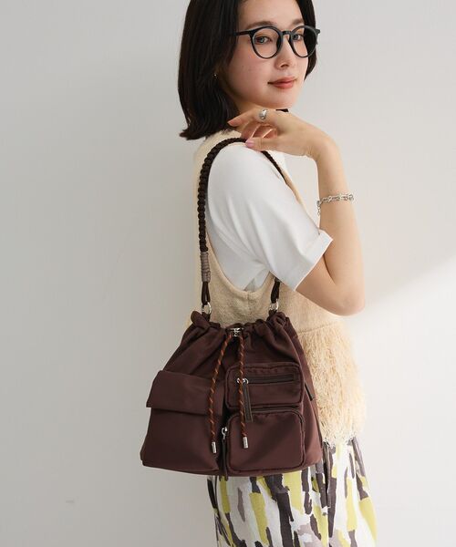 Green Parks(グリーンパークス)の「【10ポケBag】収納アドバイザー監修ショルダーバッグ(ショルダーバッグ・レディース・アイボリー/ブラック/カーキ/ブルー/ライトグレー/ブラウン/グリーン系その他3・FREE)」の4枚目の写真