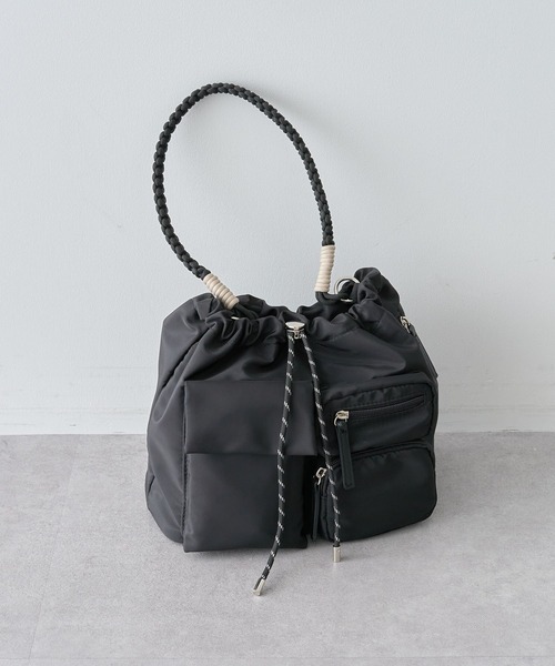 Green Parks(グリーンパークス)の「【10ポケBag】収納アドバイザー監修ショルダーバッグ(ショルダーバッグ・レディース・アイボリー/ブラック/カーキ/ブルー・FREE)」の2枚目の写真