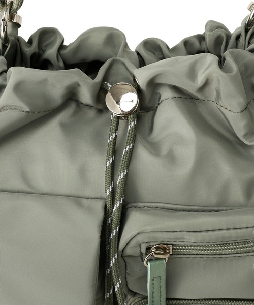 Green Parks(グリーンパークス)の「【10ポケBag】収納アドバイザー監修ショルダーバッグ(ショルダーバッグ・レディース・アイボリー/ブラック/カーキ/ブルー・FREE)」の21枚目の写真