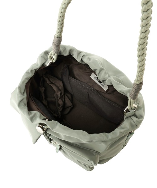 Green Parks(グリーンパークス)の「【10ポケBag】収納アドバイザー監修ショルダーバッグ(ショルダーバッグ・レディース・アイボリー/ブラック/カーキ/ブルー・FREE)」の12枚目の写真