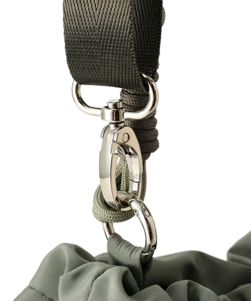 Green Parks(グリーンパークス)の「【10ポケBag】収納アドバイザー監修ショルダーバッグ(ショルダーバッグ・レディース・アイボリー/ブラック/カーキ/ブルー・FREE)」の17枚目の写真