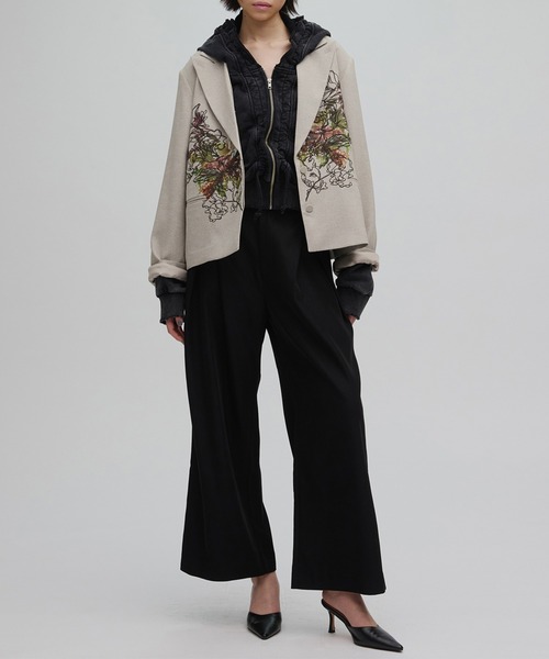 Ameri（アメリ）の「PIXEL FLOWER PRINT SHORT JACKET（テーラードジャケット・レディース・ブラック/ベージュ・SMALL/MEDIUM）」の11枚目の写真