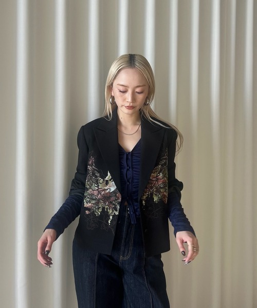 Ameri（アメリ）の「PIXEL FLOWER PRINT SHORT JACKET（テーラードジャケット・レディース・ブラック/ベージュ・SMALL/MEDIUM）」の18枚目の写真