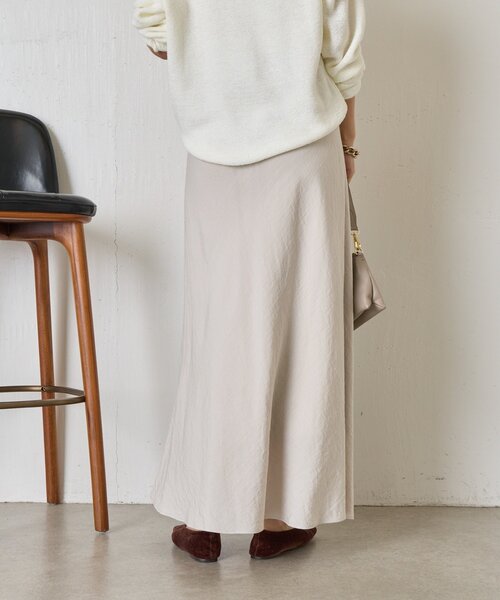 Jena espace merveilleux（ジェナ　エスパスメルヴェイユ）の「【軽やかロング】レーヨンナイロンロングスカート（スカート・レディース・ブラック/アイボリー/グレー・FREE）」の12枚目の写真