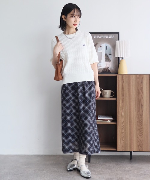 BEVERLY HILLS POLO CLUB(ビバリーヒルズポロクラブ)の「【Beverly Hills Polo Club/ビバリーヒルズ ポロクラブ】ワンポイント刺繍 ケーブル編み 半袖 ニット(ニット/セーター・レディース・アイボリー/ブルー/イエロー・M)」の9枚目の写真