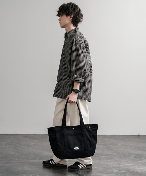 THE NORTH FACE（ザノースフェイス）の「THE NORTH FACE ザ・ノースフェイス ALL-DAY TOTE L PLUS トートバッグ/ハンドバッグ（トートバッグ・メンズ・キャメル/ブラック/ダークオリーブ・FREE）」の6枚目の写真