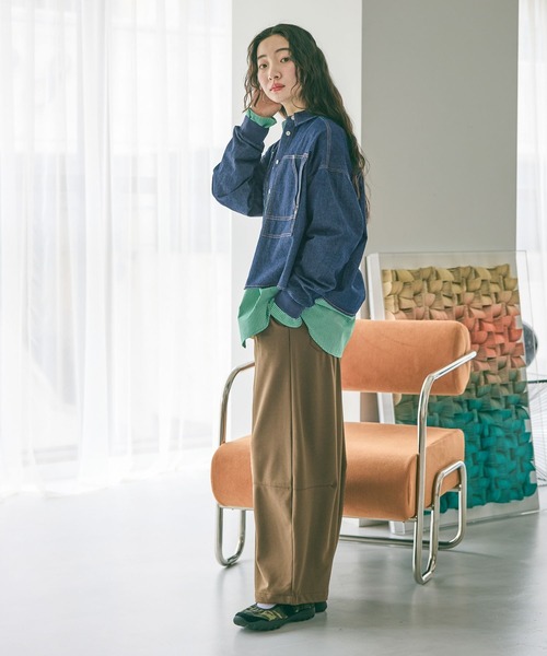 niko and...（ニコアンド）の「袖リブステッチデニムシャツ（シャツ/ブラウス・レディース・インディゴブルー・MEDIUM/LARGE）」の18枚目の写真