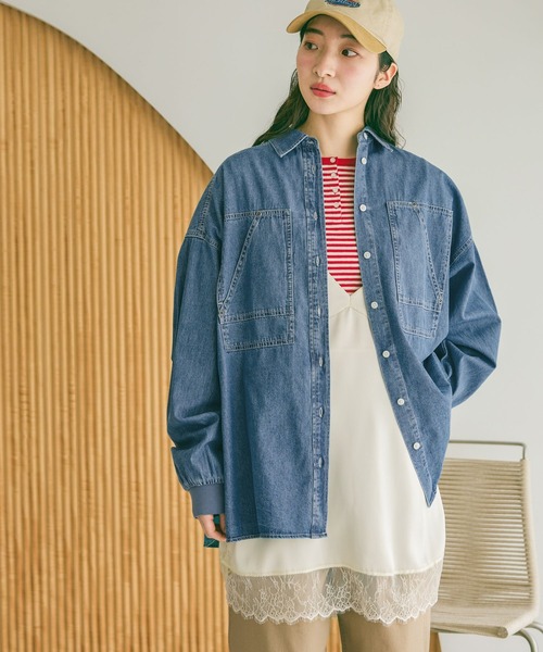 niko and...（ニコアンド）の「袖リブステッチデニムシャツ（シャツ/ブラウス・レディース・インディゴブルー・MEDIUM/LARGE）」の12枚目の写真