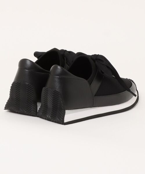 UnReef(アンリーフ)の「ファットシューレーススニーカー(スニーカー・レディース・ブラック・22.5cm/23.0cm/23.5cm/24.0cm/24.5cm)」の2枚目の写真