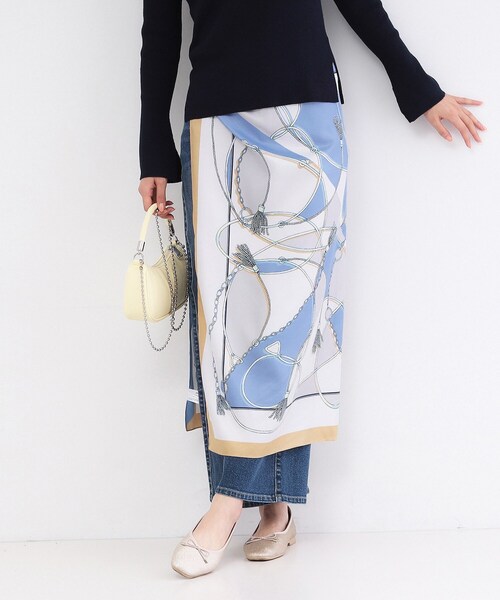 OPAQUE.CLIP(オペークドットクリップ)の「タッセル柄大判ストール(ストール/ショール・レディース・ブルー/ブラック・00)」の6枚目の写真