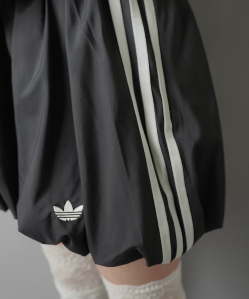 adidas（アディダス）の「【adidas/アディダス】バルーンミニスカート（スカート・レディース・ブラック/オフホワイト・M）」の9枚目の写真