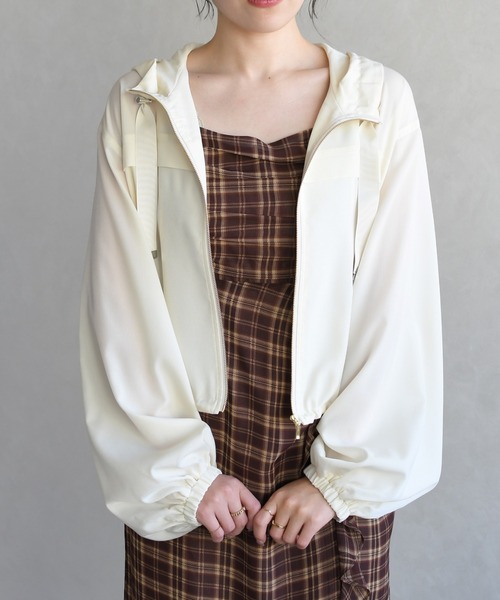 31 Sons de mode（トランテアン　ソン　ドゥ　モード）の「2026春夏新作 フードシアーブルゾン（ブルゾン・レディース・オフホワイト/ピンク/ブラウン・ﾌﾘ-）」の7枚目の写真