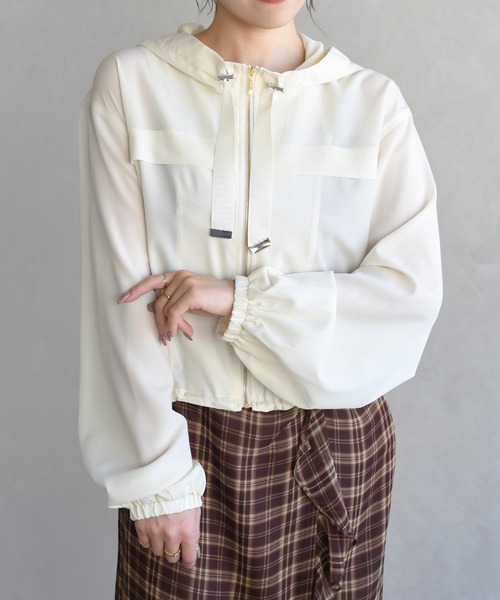31 Sons de mode（トランテアン　ソン　ドゥ　モード）の「2026春夏新作 フードシアーブルゾン（ブルゾン・レディース・オフホワイト/ピンク/ブラウン・ﾌﾘ-）」の9枚目の写真