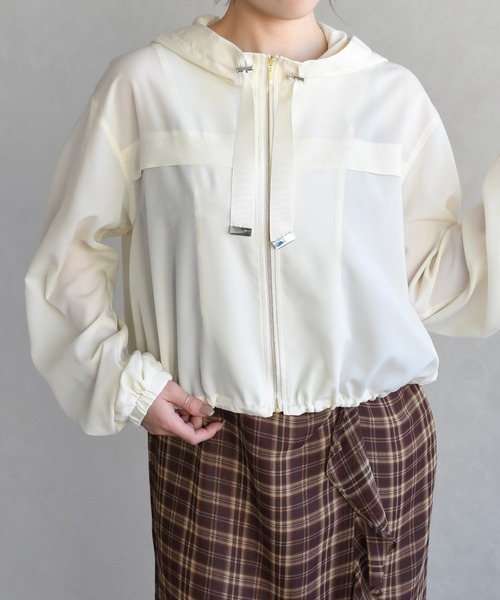 31 Sons de mode（トランテアン　ソン　ドゥ　モード）の「2026春夏新作 フードシアーブルゾン（ブルゾン・レディース・オフホワイト/ピンク/ブラウン・ﾌﾘ-）」の10枚目の写真