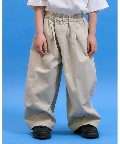 b・ROOM(ビールーム)の「ボリュームバルーンパンツ【MNCM】【子供服】【キッズ】【男の子】【女の子】(その他パンツ・キッズ・チャコール/ベージュ/ブラック/カーキ/アイボリー・150cm/120cm/130cm/140cm/110cm)」の17枚目の写真