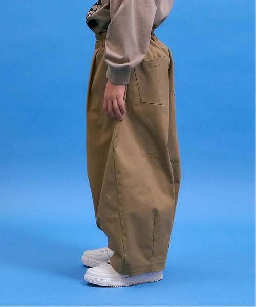 b・ROOM（ビールーム）の「ボリュームバルーンパンツ【MNCM】（その他パンツ・キッズ・チャコール/ベージュ/ブラック/カーキ/アイボリー・150cm/120cm/130cm/140cm/110cm）」の21枚目の写真