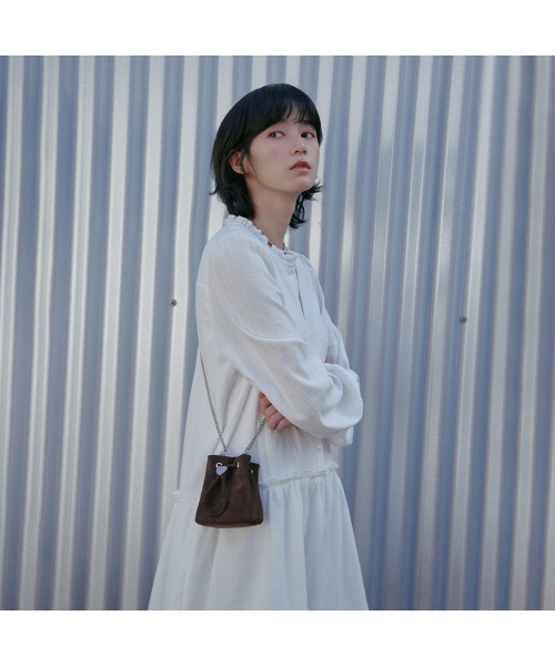 LAP(ラップ)の「HEART POP SUEDE MINI BAG AS7AB241(メッセンジャーバッグ・レディース・ダークブラウン/ベージュ・FREE)」の6枚目の写真