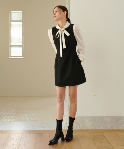 PAUL&ALICE（ポール&アリス）の「ボートネックミニドレス / ブラック（ワンピース・レディース・ブラック・SMALL/MEDIUM）」の3枚目の写真
