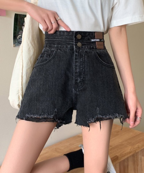 Teem Store（チームストア）の「ダブルボタンダメージ加工ショートパンツ（デニムパンツ・レディース・ブルー/ブラック・L/M）」の6枚目の写真