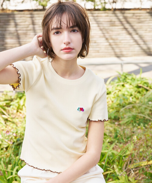FREAK'S STORE(フリークスストア)の「FRUIT OF THE LOOM × FREAK'S STORE/フルーツオブザルーム 別注 配色メロー リブ半袖Tシャツ(Tシャツ/カットソー・レディース・レモンイエロー/オフホワイト/チャコールグレー/ネイビー/ピンク系その他・フリ-)」の5枚目の写真